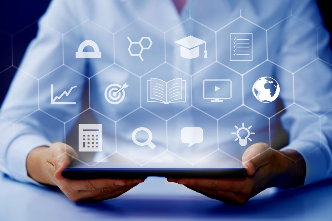 EU presenteert nieuwe richtlijnen voor sterker digitaal onderwijs 